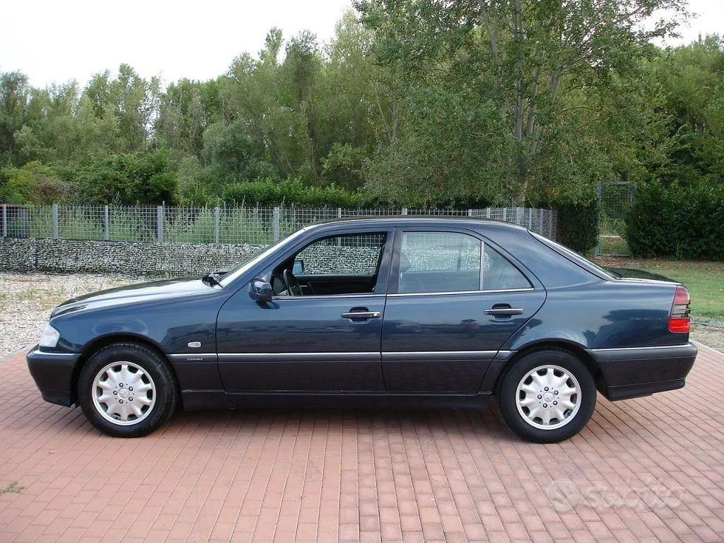 Mercedes-Benz C 250 1997 photo 4