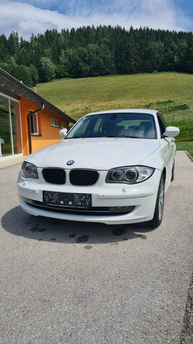 BMW 1 Series 2012 photo 3