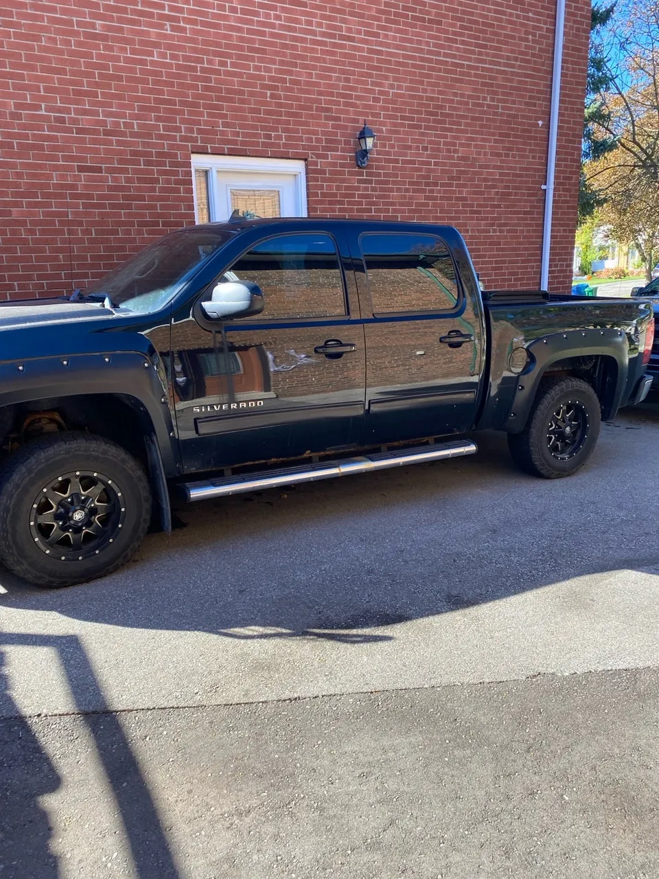Chevrolet Silverado 1500 2011 photo 3