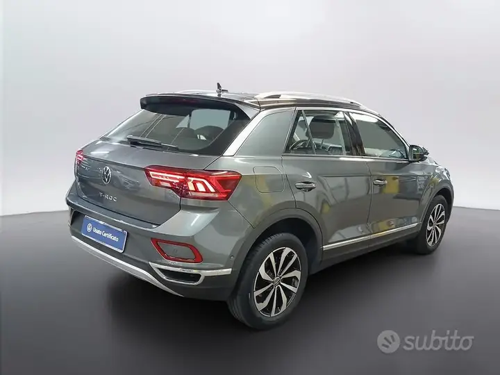 Volkswagen T-Roc 2023 photo 2