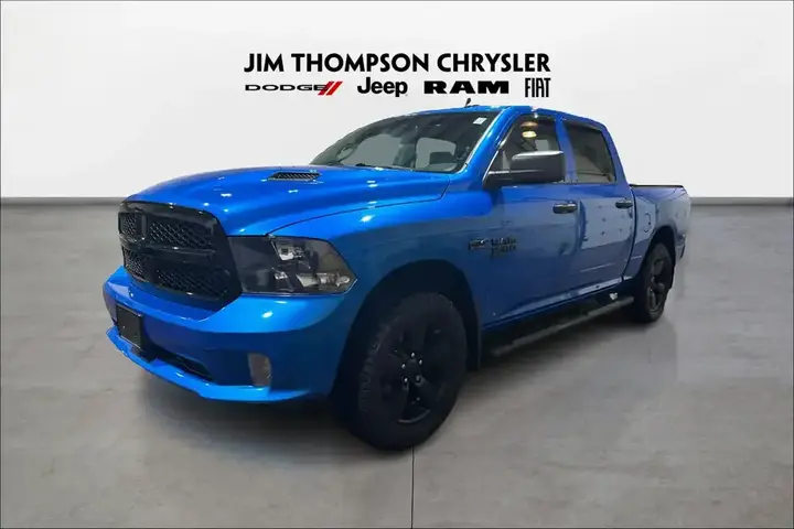 Ram 1500 Classic Crew Cab 2022 photo 3