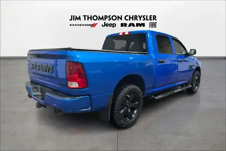 Ram 1500 Classic Crew Cab 2022 photo 5