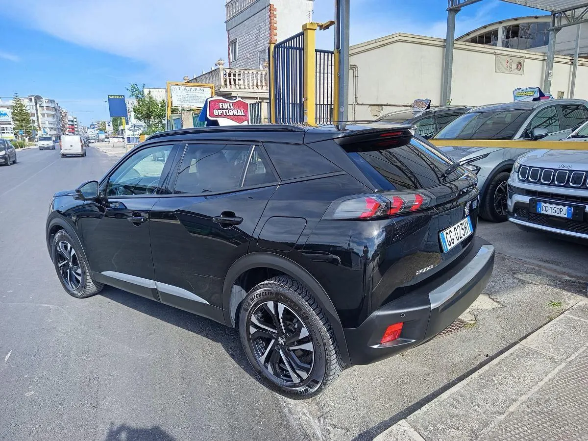 Peugeot 2008 2021 photo 4