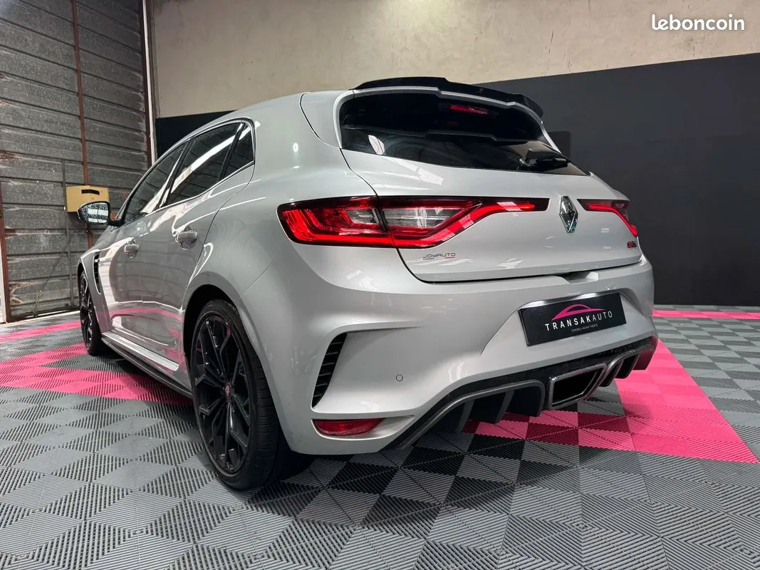 Renault Megane 2018 photo 3