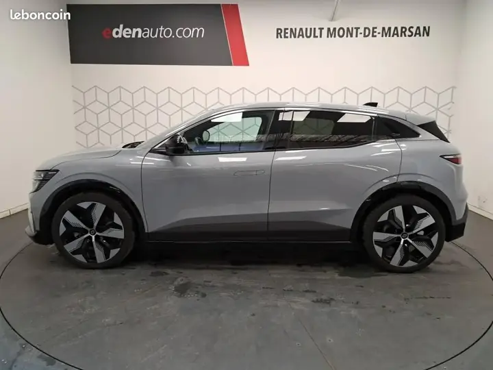 Renault Megane 2023 photo 2