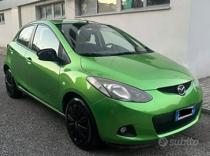 Mazda 2