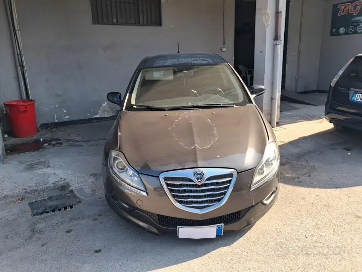 Lancia Delta 2009 photo 2