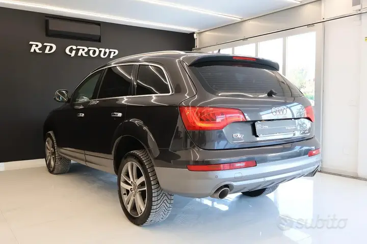 Audi Q7 2010 photo 5