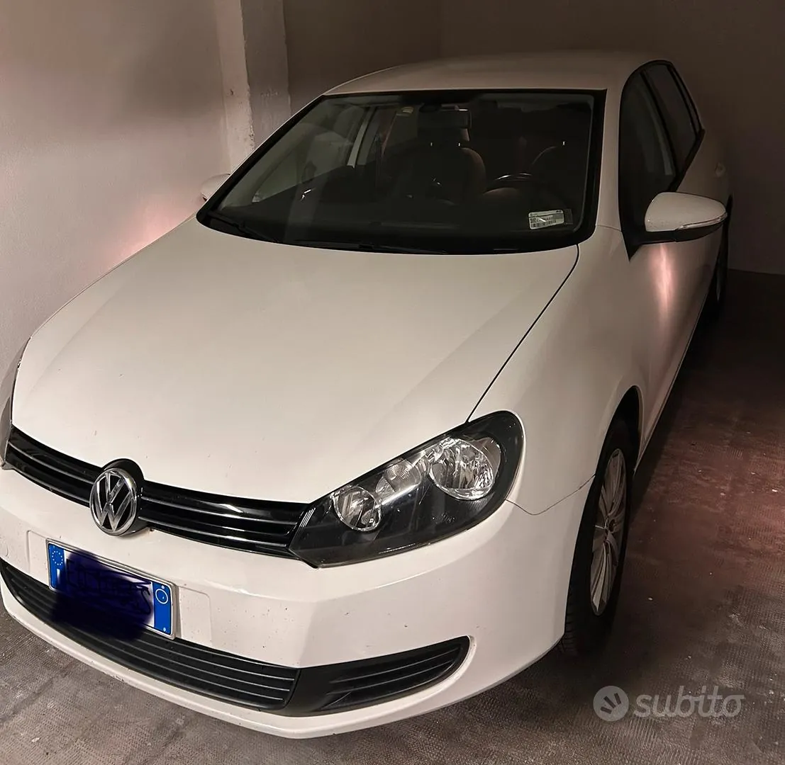 Volkswagen Golf 2010 photo 4