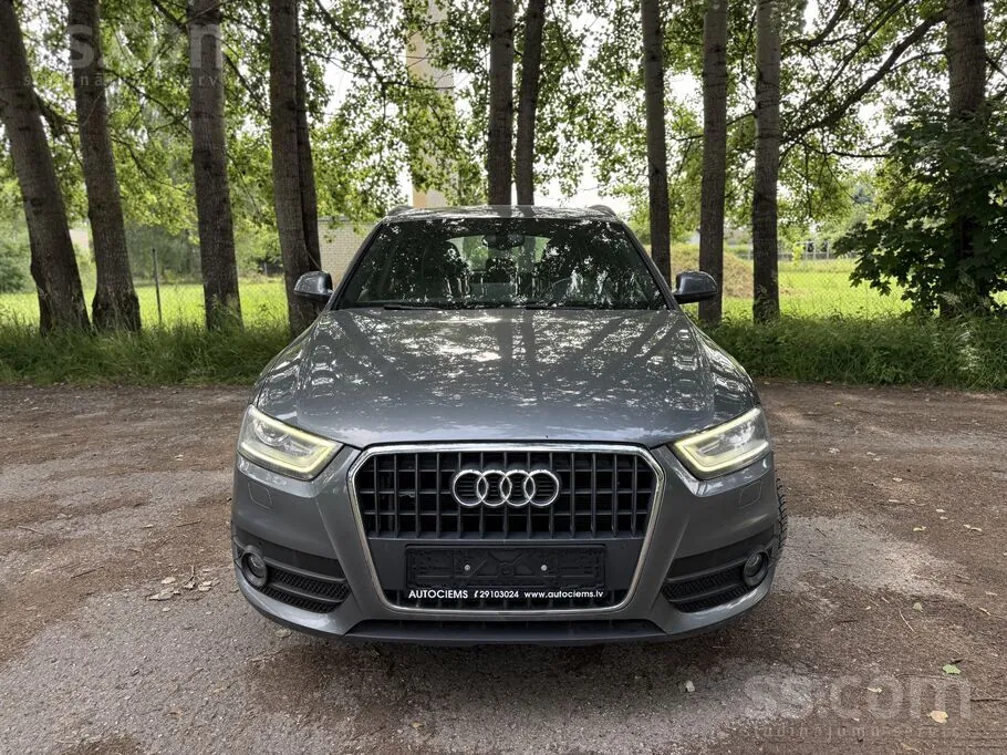 Audi Q3 2012 photo 2