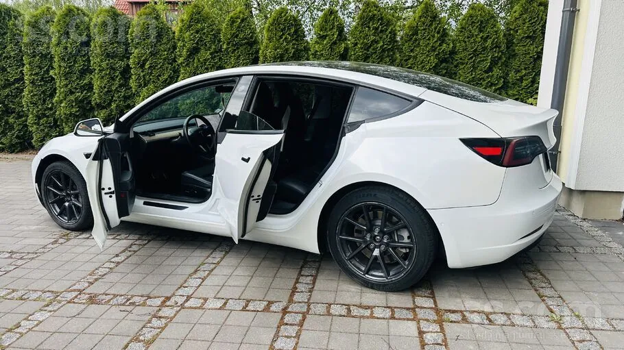 Tesla Model 3 2021 photo 5