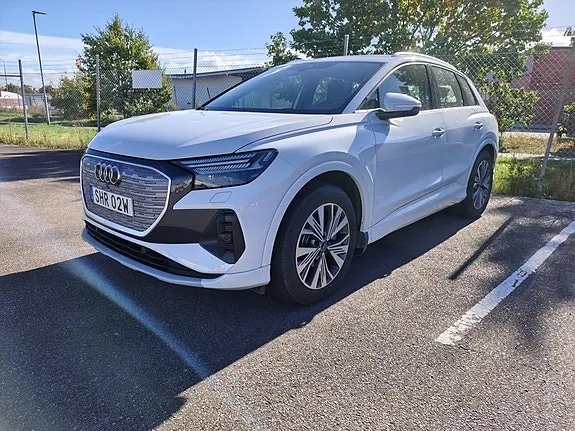 Audi Q4 E-Tron 2024 photo 2