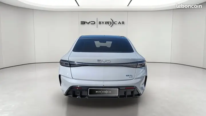 BYD Seal 2026 photo 4