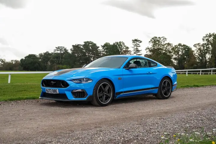 Ford Mustang 2022 photo 2