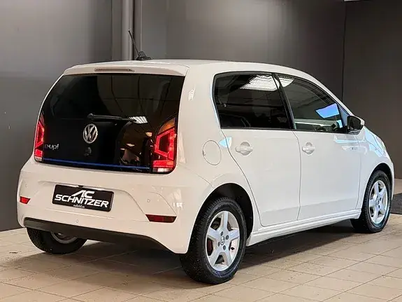 Volkswagen Up 2017 photo 2