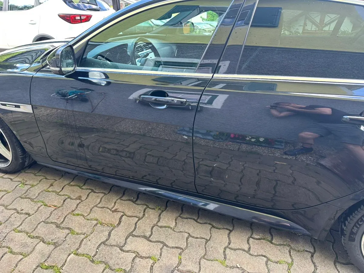 Jaguar Xe 2018 photo 3