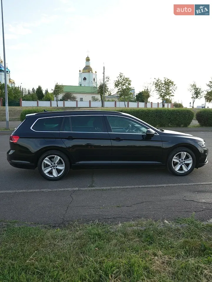Volkswagen Passat 2021 photo 5
