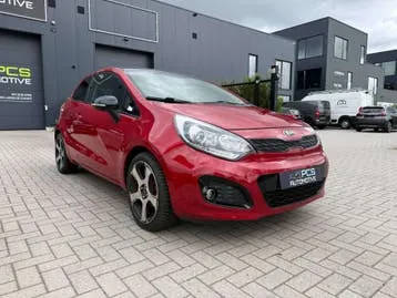 Kia Rio 2013 photo 3