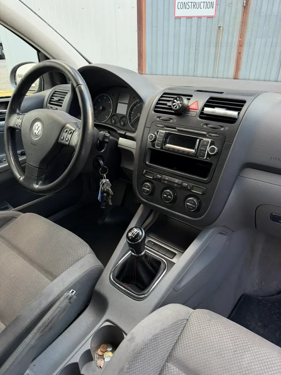 Volkswagen Golf 2005 photo 2