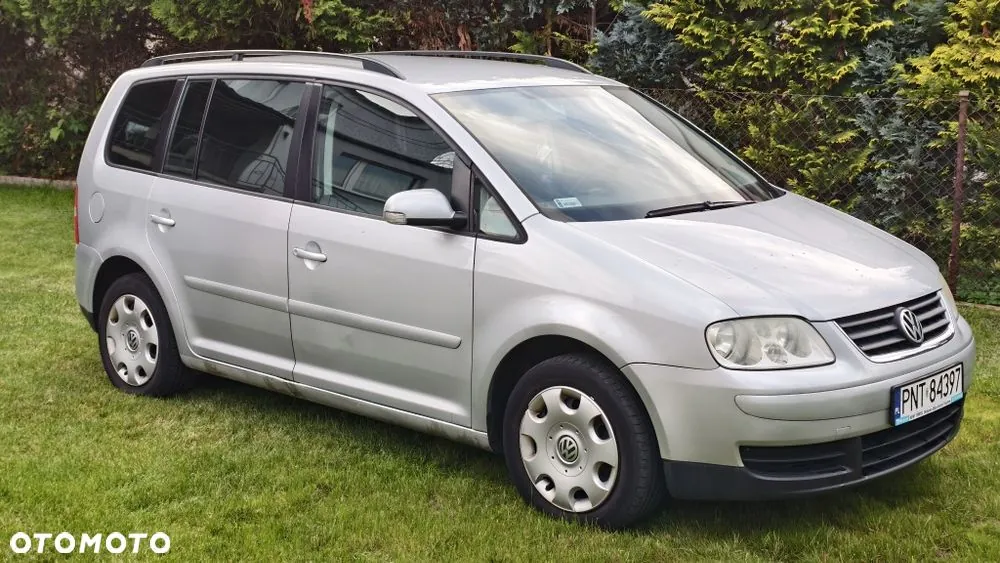 Volkswagen Touran 2003 photo 2
