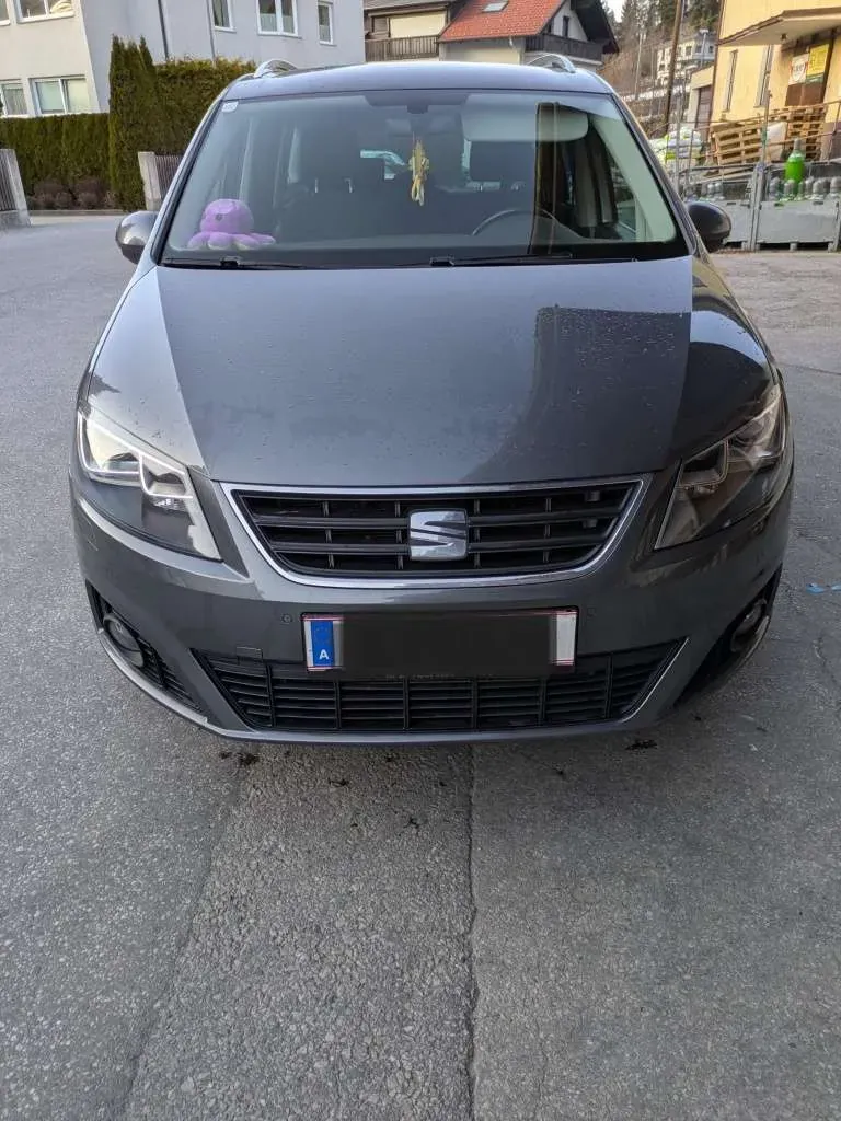 Seat Alhambra 2015 photo 2