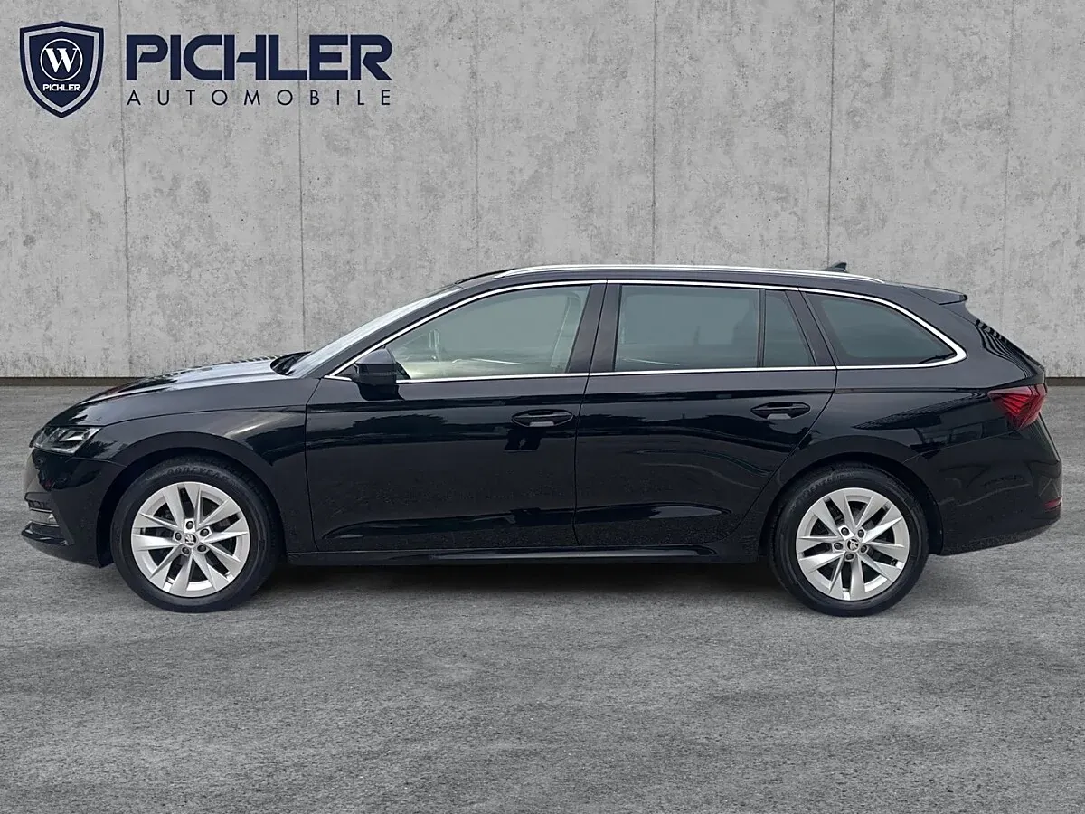 Skoda Octavia 2023 photo 3