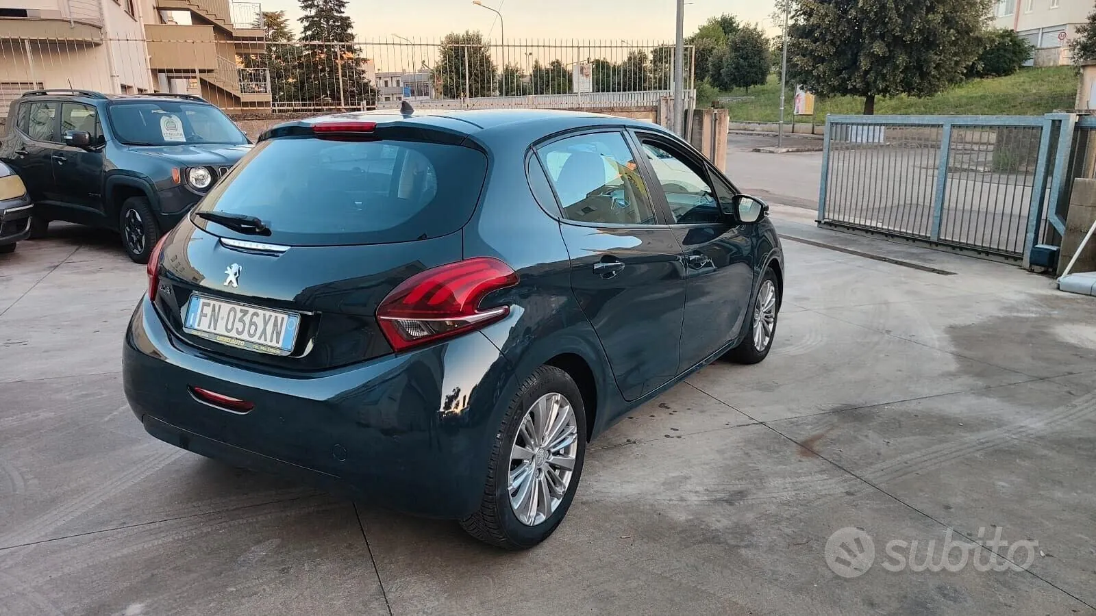 Peugeot 208 2018 photo 3