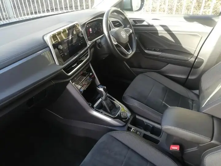 Volkswagen T-Roc 2023 photo 5