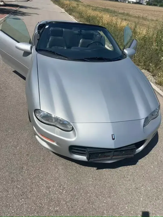 Chevrolet Camaro 2000 photo 2