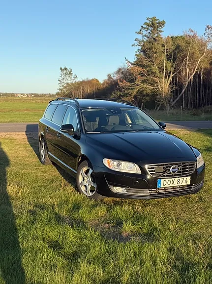 Volvo V70 2015 photo 2