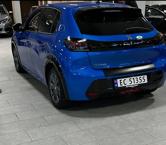 Peugeot 208 2021 photo 4