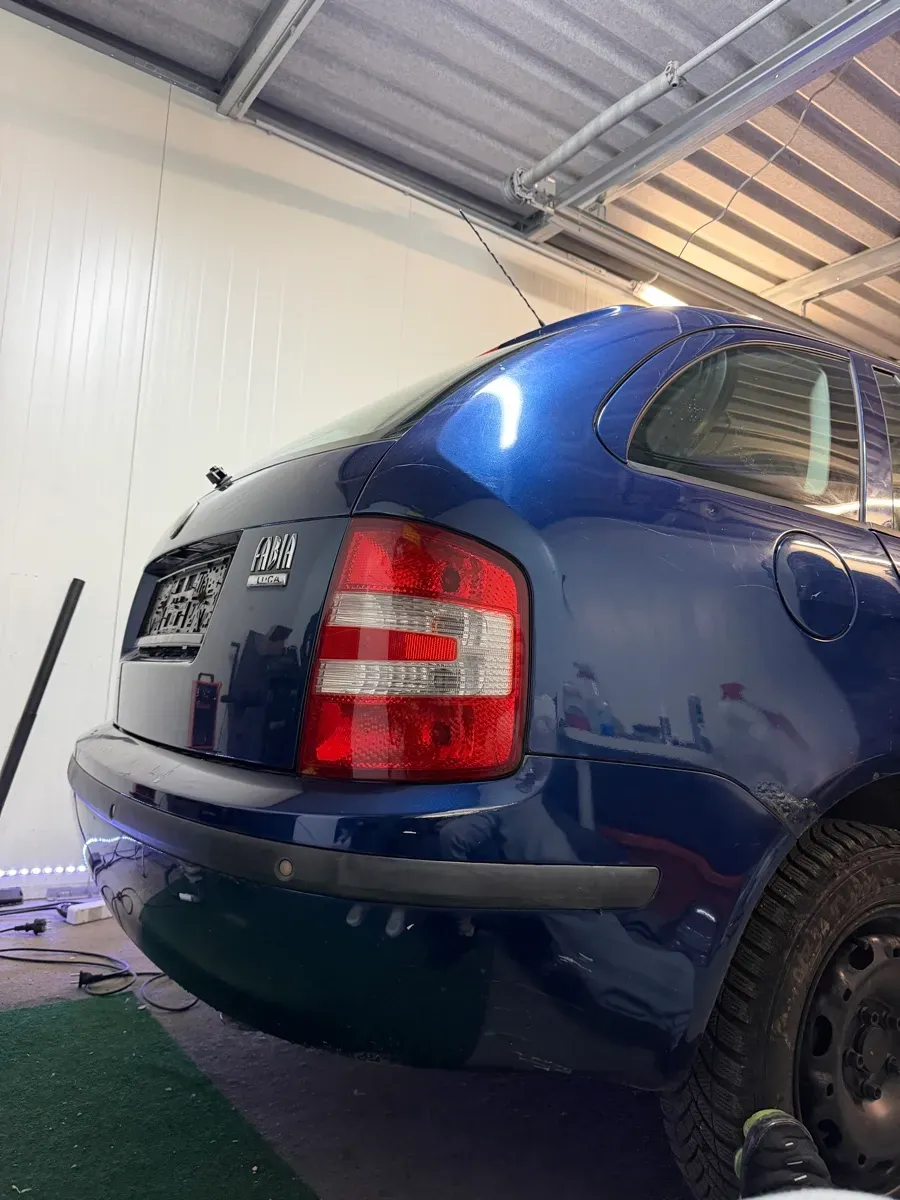Skoda Fabia 2007 photo 3