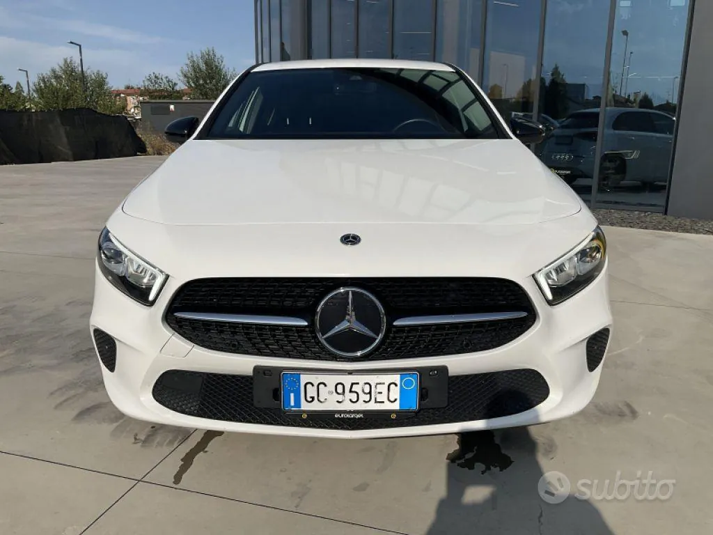 Mercedes-Benz A 200 D Sport 2020 photo 2