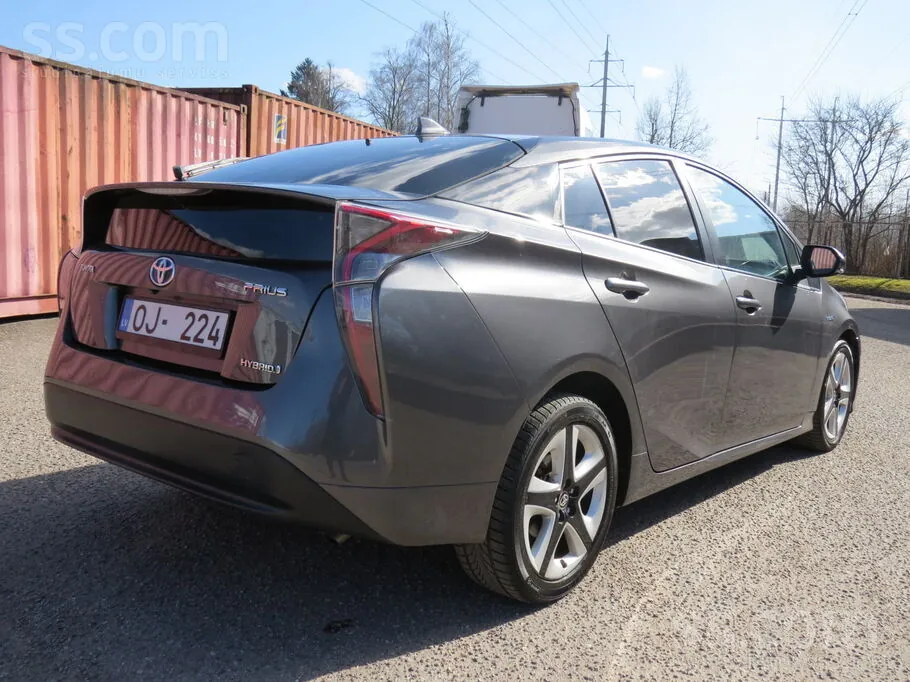 Toyota Prius 2016 photo 4