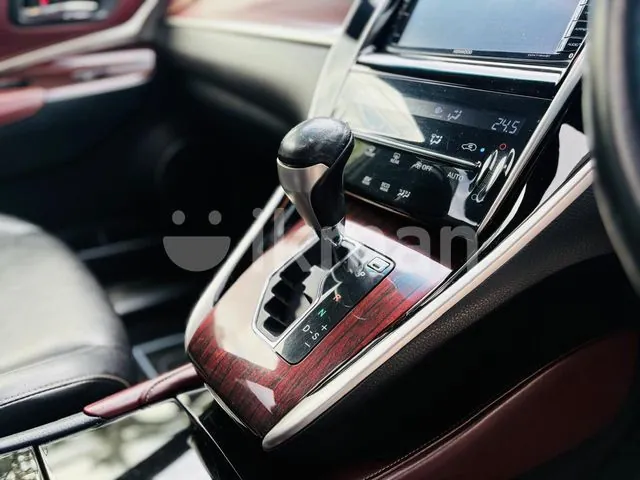 Toyota Harrier 2015 photo 2