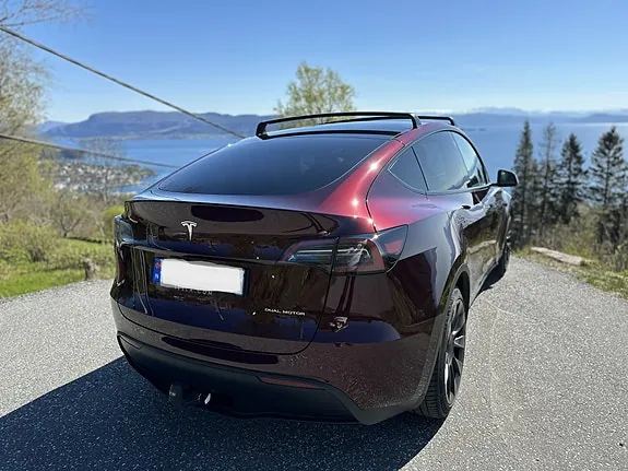 Tesla Model Y 2023 photo 5