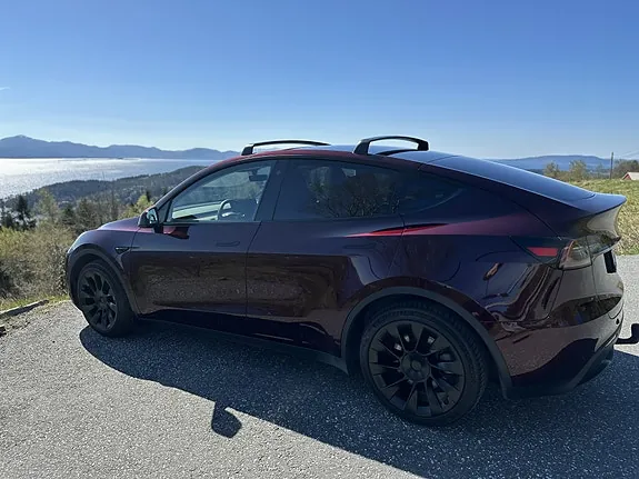 Tesla Model Y 2023 photo 4