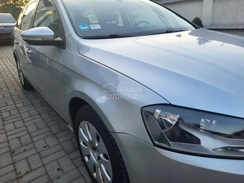 Volkswagen Passat B7 2011 photo 4