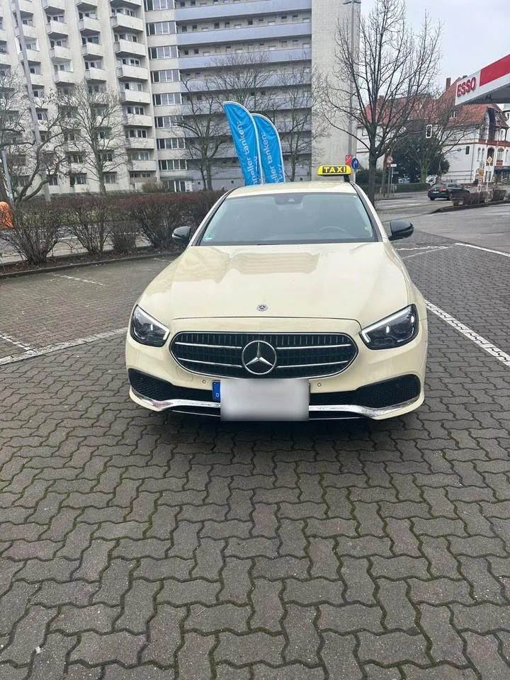 Mercedes-Benz E 200 D