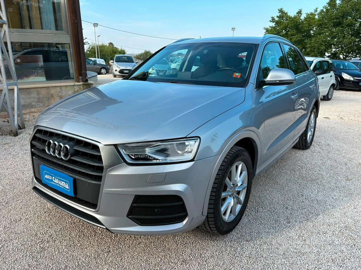 Audi Q3 2018 photo 2