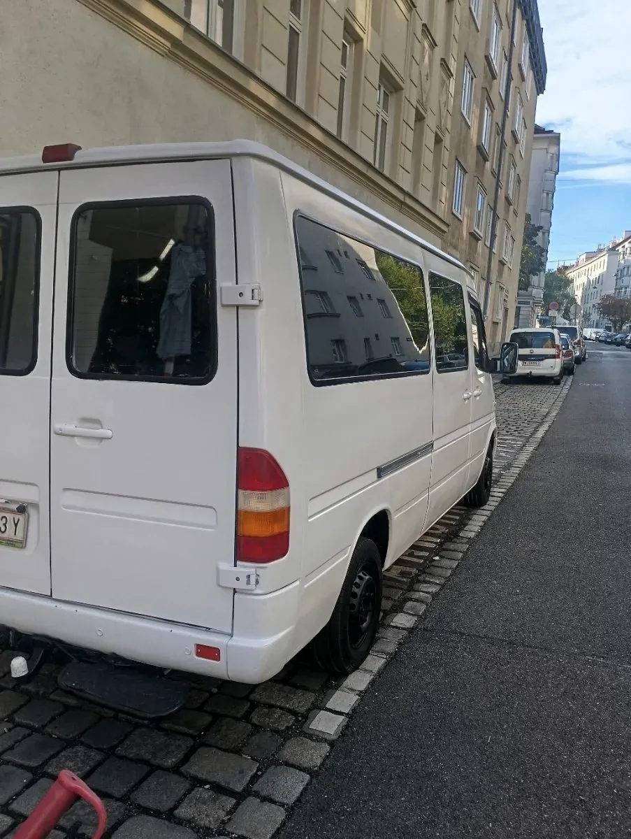Mercedes-Benz Sprinter 2001 photo 3