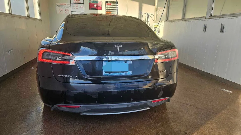 Tesla Model S