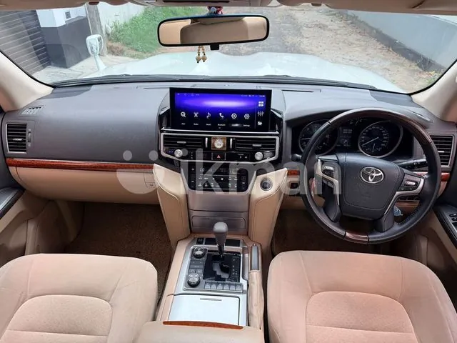 Toyota Land Cruiser 2015 photo 5