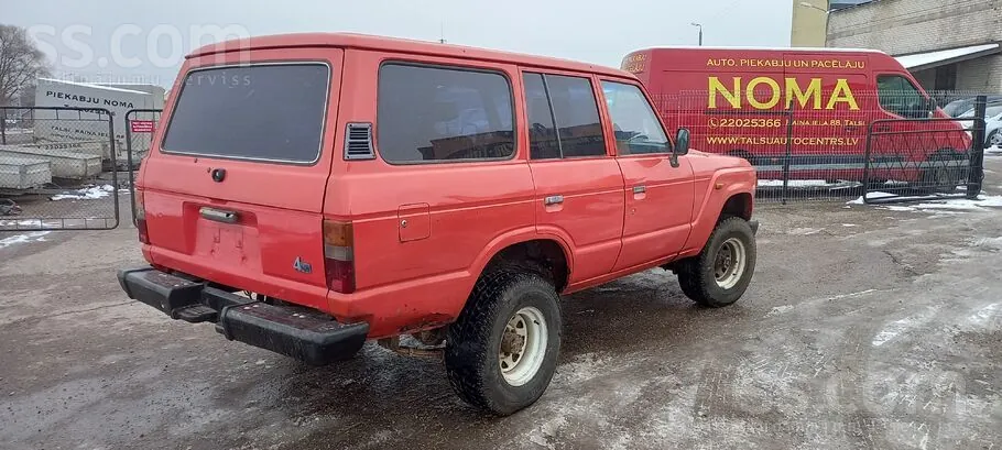 Toyota Land Cruiser 1988 photo 4