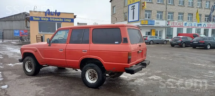 Toyota Land Cruiser 1988 photo 3