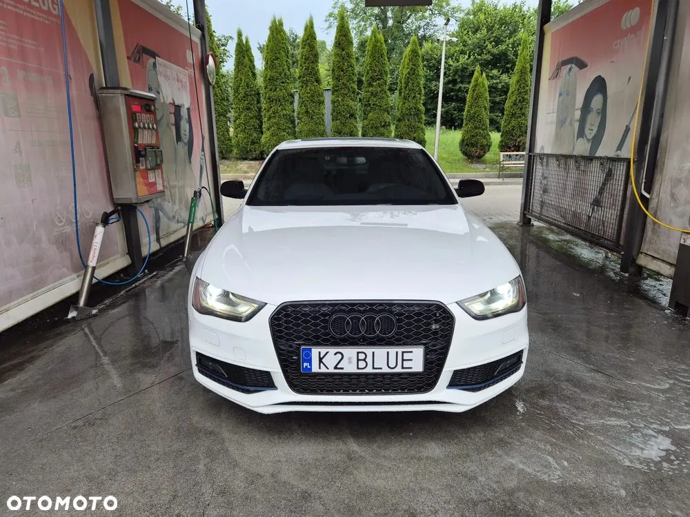 Audi A4 Limousine
