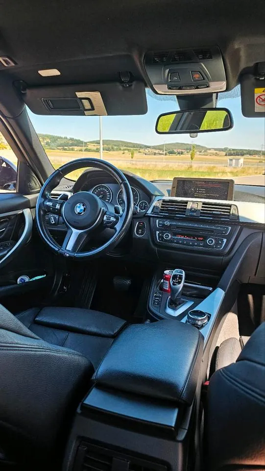BMW F30