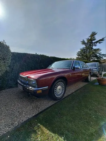 Daimler 36 Jaguar Xj40