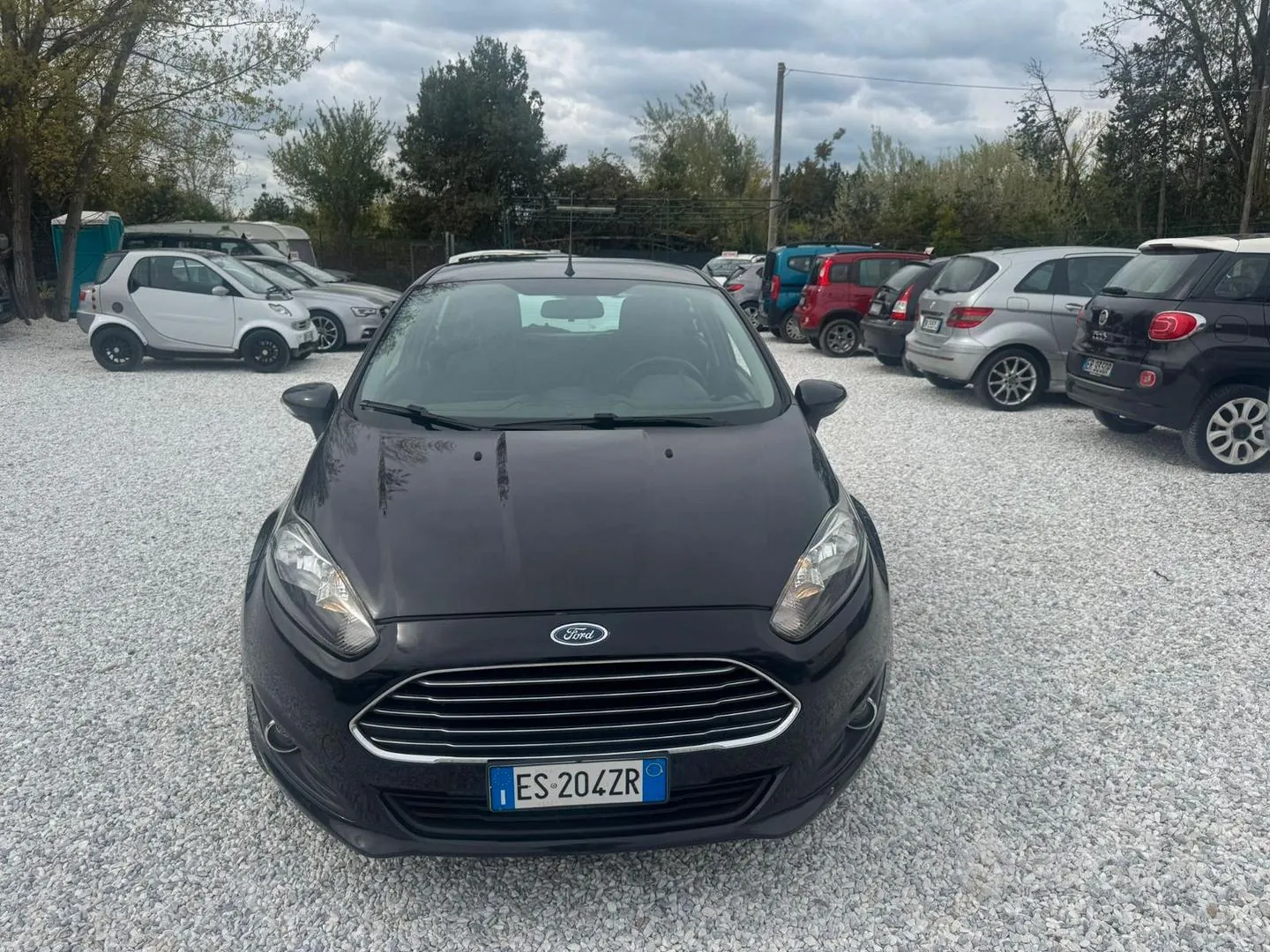 Ford Fiesta 2013 photo 2