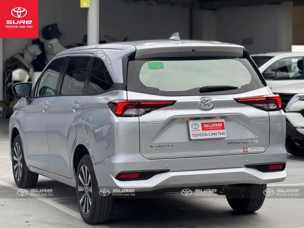 Toyota Avanza Premio 2024 photo 4